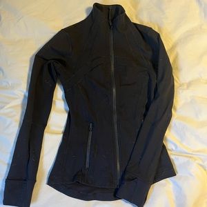 Women’s black lululemon DEFINE jacket. Like new.